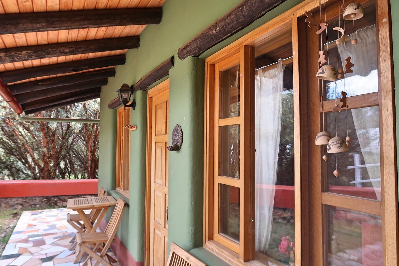The Lazy Dog Inn A Mountain Lodge ワラス エクステリア 写真