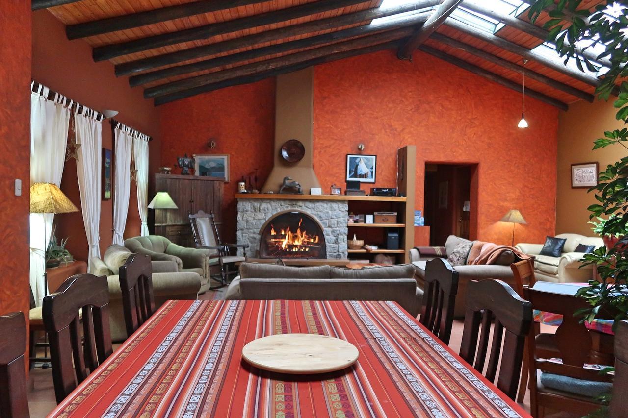 The Lazy Dog Inn A Mountain Lodge ワラス エクステリア 写真