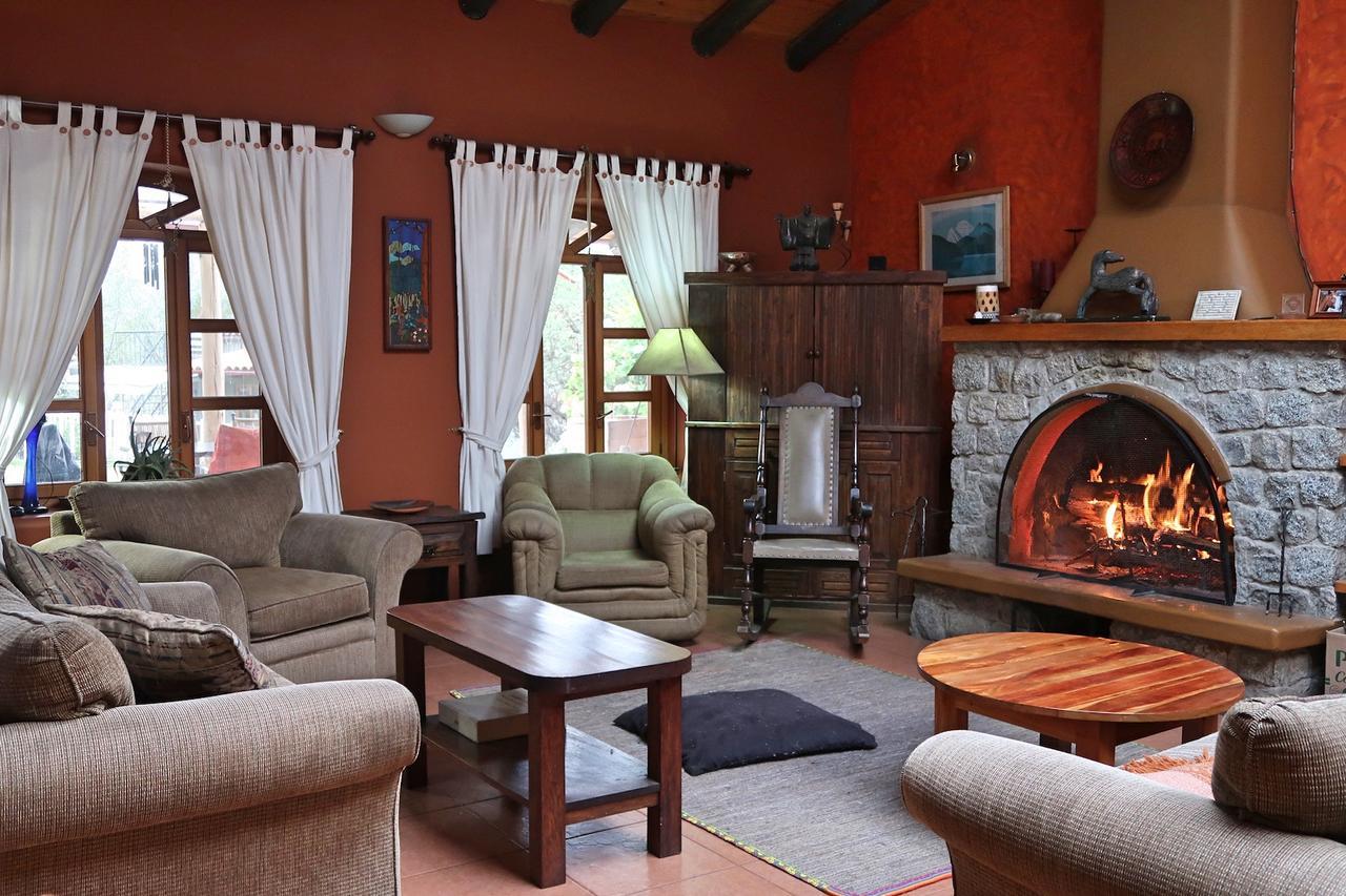 The Lazy Dog Inn A Mountain Lodge ワラス エクステリア 写真