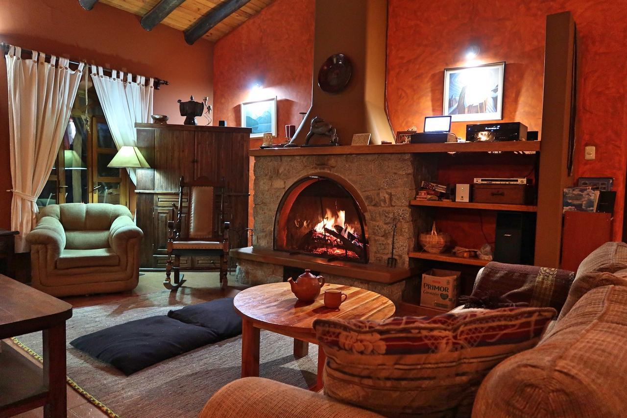 The Lazy Dog Inn A Mountain Lodge ワラス エクステリア 写真